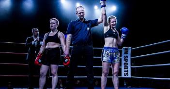 Vinst för Anna och Isa på Muay Thai Arena 7